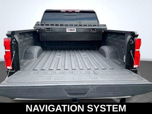 Used 2024 Chevrolet Silverado 3500 LTZ w/ LTZ Premium Package image 9