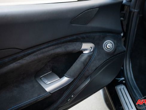 Used 2022 Ferrari F8 Tributo image 77