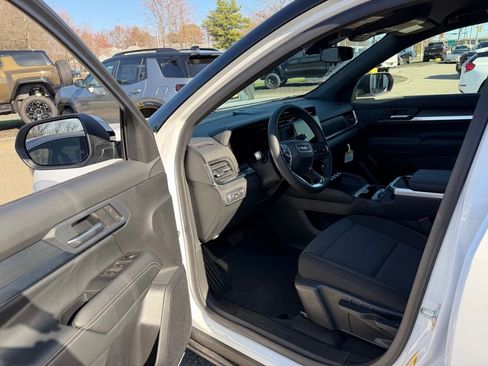 New 2026 GMC Terrain Elevation image 13