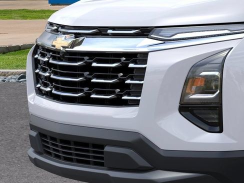 New 2026 Chevrolet Equinox LT FWD image 13