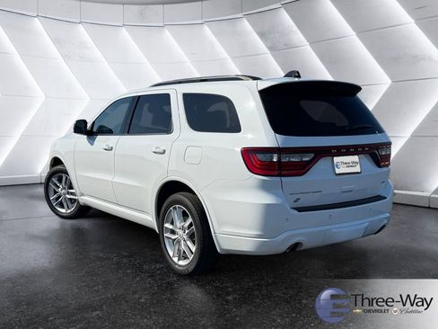 Used 2025 Dodge Durango GT image 3