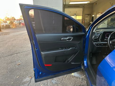 Used 2023 Kia Sportage EX image 14