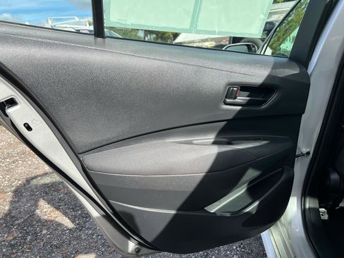 Used 2023 Toyota Corolla LE FWD image 21