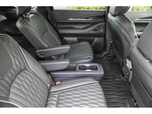 New 2026 INFINITI QX60 Autograph image 16