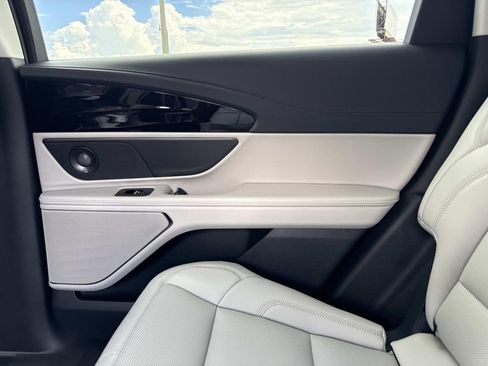 New 2026 Lincoln Nautilus Premier w/ Equipment Group 102A AWD/4WD image 15