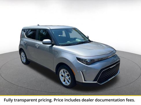 Used 2025 Kia Soul LX w/ LX Technology Package FWD image 1