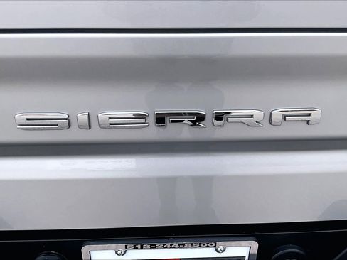 Used 2021 GMC Sierra 1500 SLT image 9
