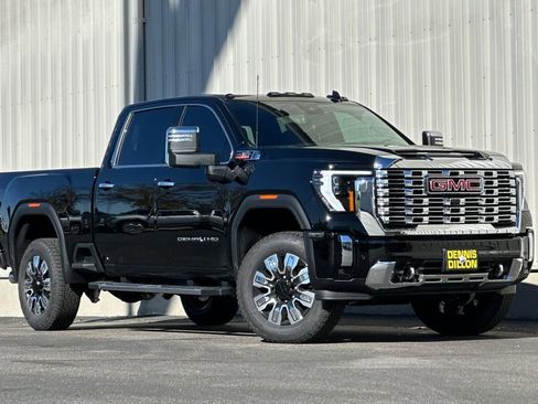 Used 2025 GMC Sierra 2500 Denali w/ Max Trailering Package image 2