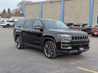 Used 2022 Jeep Wagoneer Series III w/ Premium Group I video 3