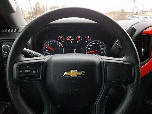 Used 2022 Chevrolet Silverado 1500 Custom image 18