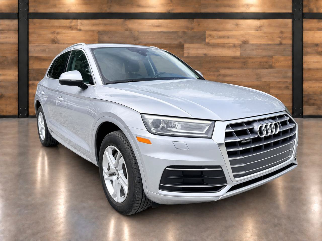 Used 2019 Audi Q5 2.0T Premium w/ Convenience Package AWD/4WD image 1
