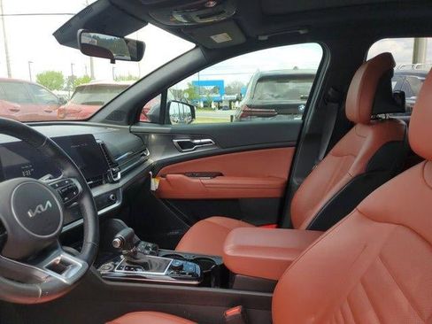 Used 2024 Kia Sportage SX image 15