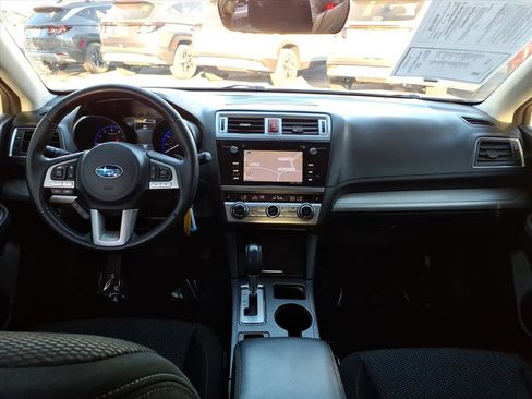 Used 2017 Subaru Outback 2.5i Premium image 16