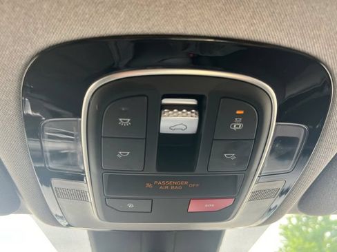 Used 2022 Hyundai Santa Fe Limited FWD image 25