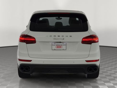 Used 2016 Porsche Cayenne S AWD/4WD image 10