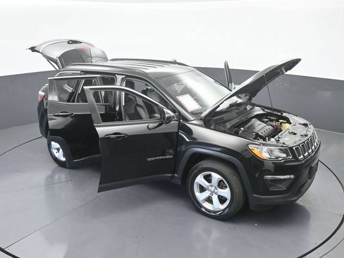 Used 2018 Jeep Compass Latitude w/ Popular Equipment Group AWD/4WD image 72