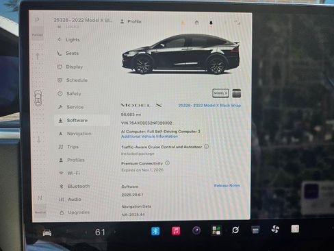 Used 2022 Tesla Model X AWD/4WD image 2