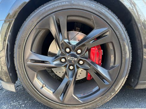 Used 2021 Chevrolet Camaro SS image 3