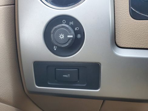 Used 2014 Ford F150 Lariat w/ Equipment Group 502A Luxury image 40