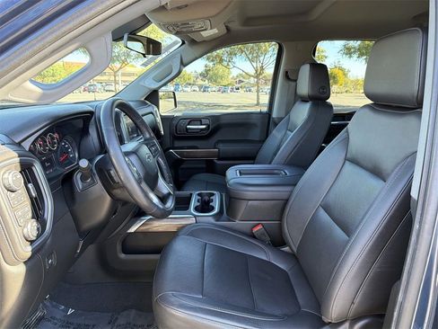 Used 2021 Chevrolet Silverado 1500 LT Trail Boss w/ Convenience Package II image 21