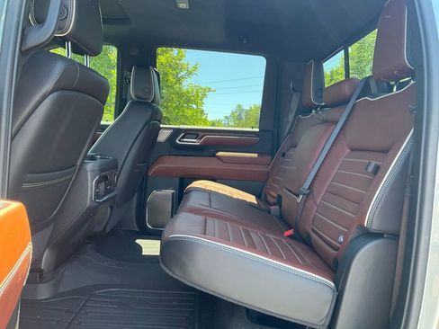 Used 2024 GMC Sierra 2500 Denali Ultimate AWD/4WD image 14