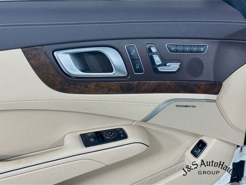 Used 2020 Mercedes-Benz SL 550 image 20