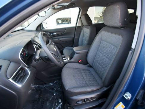 Used 2024 Chevrolet Equinox LT AWD/4WD image 16