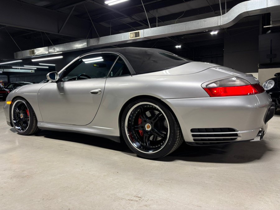 Used 2004 Porsche 911 Carrera 4S AWD/4WD image 25