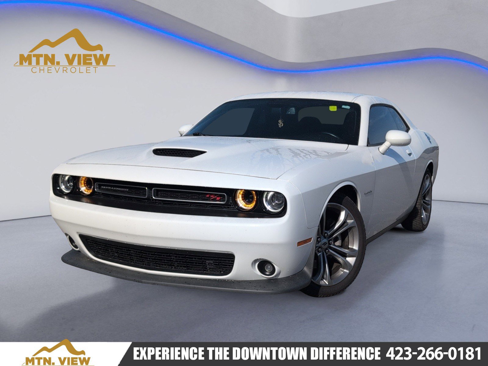 Used 2021 Dodge Challenger R/T RWD image 1