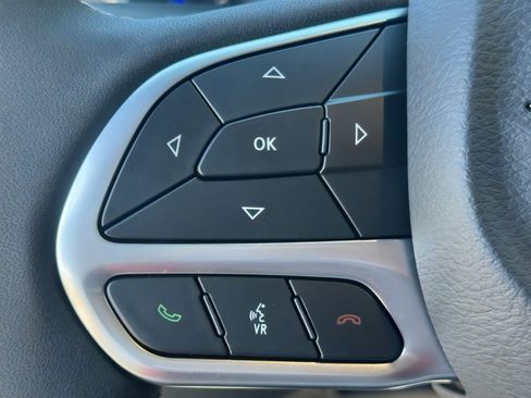 New 2026 Chrysler Voyager LX image 21