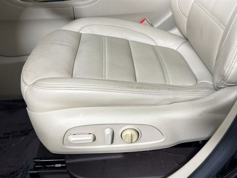 Used 2018 GMC Acadia Denali w/ Technology Package image 25