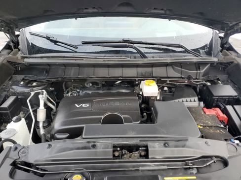 Used 2022 Nissan Pathfinder Platinum w/ Cargo Package image 11