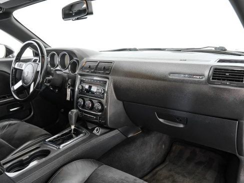 Used 2009 Dodge Challenger SRT8 w/ SRT Option Group II RWD image 10