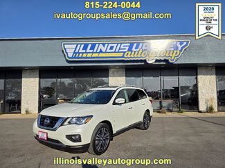 Used 2017 Nissan Pathfinder Platinum image 1