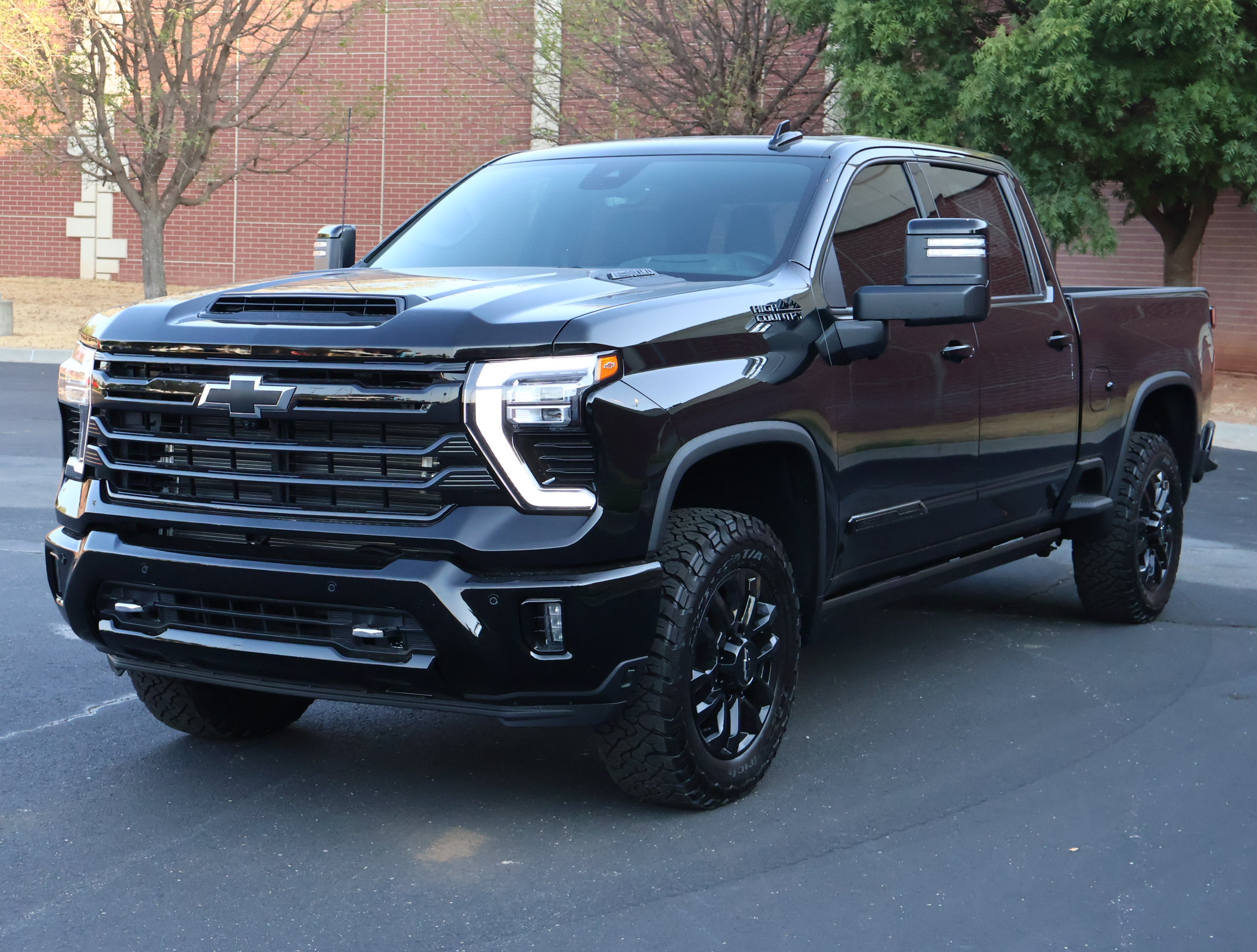 New 2026 Chevrolet Silverado 2500 High Country w/ Midnight Edition AWD/4WD image 32