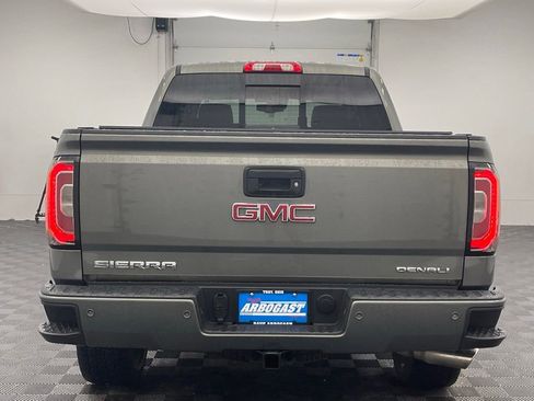 Used 2017 GMC Sierra 1500 Denali w/ Denali Ultimate Package AWD/4WD image 9