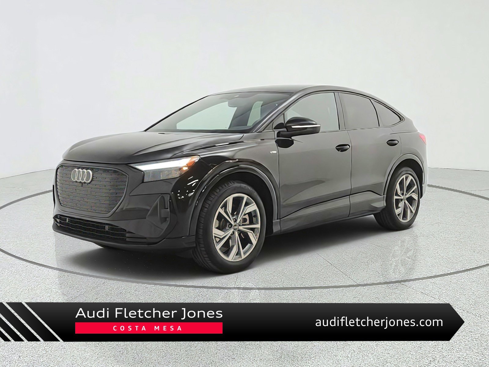 Used 2024 Audi Q4 e-tron Premium Plus w/ Premium Plus AWD/4WD image 1