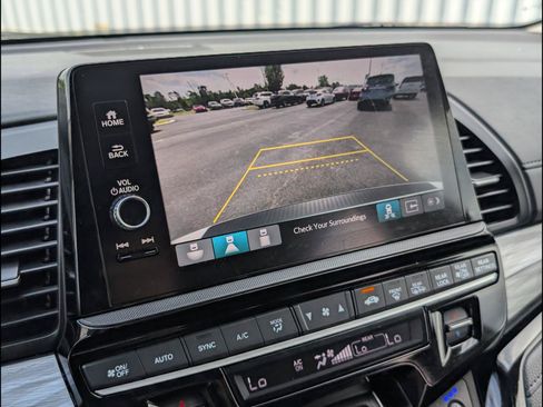 Used 2025 Honda Odyssey Elite image 15