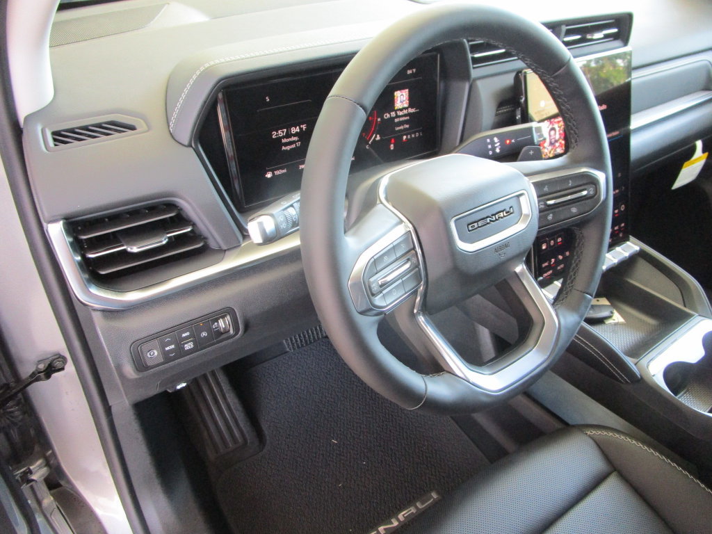 New 2027 GMC Terrain Denali AWD/4WD image 27