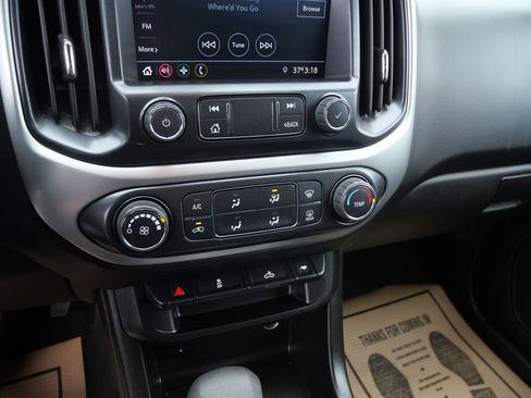 Used 2022 Chevrolet Colorado LT w/ LT Convenience Package image 14