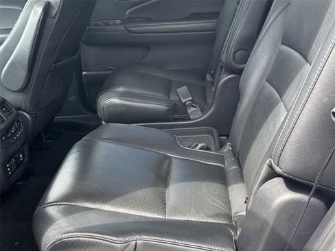 Used 2017 Honda Pilot Elite image 15