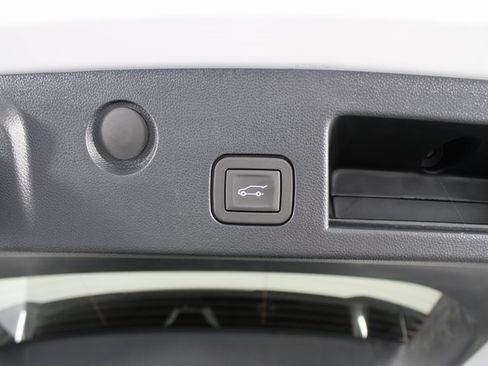 New 2026 GMC Terrain AT4 w/ Convenience Package III image 23