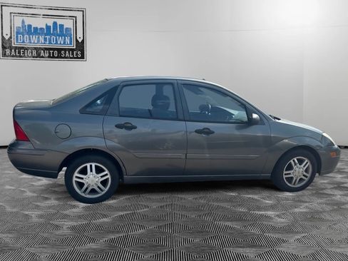 Used 2003 Ford Focus SE image 5