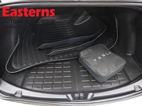 Used 2023 Tesla Model 3 Standard Range RWD image 9