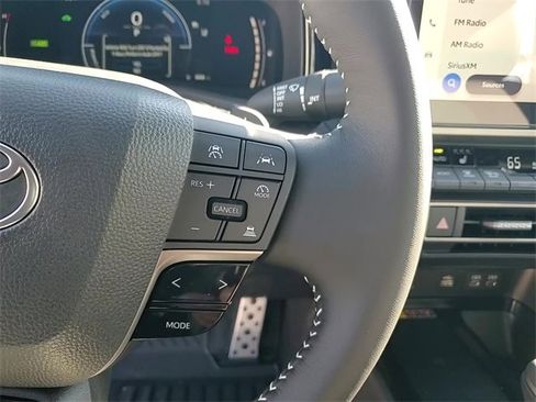 Used 2026 Toyota Camry SE image 16