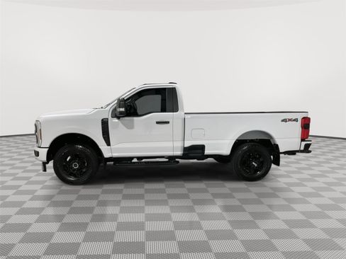 Used 2025 Ford F250 XL w/ STX Appearance Package image 2