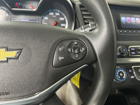 Used 2017 Chevrolet Impala LS FWD image 16