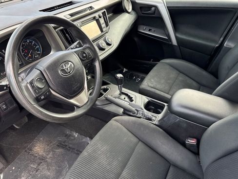 Used 2018 Toyota RAV4 LE w/ All Weather Liner Package AWD/4WD image 13