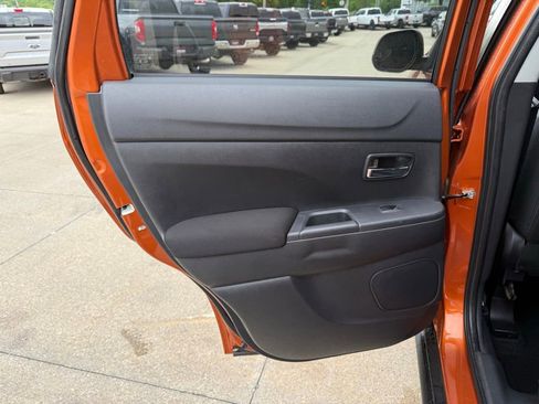 Used 2020 Mitsubishi Outlander Sport SE AWD/4WD image 42