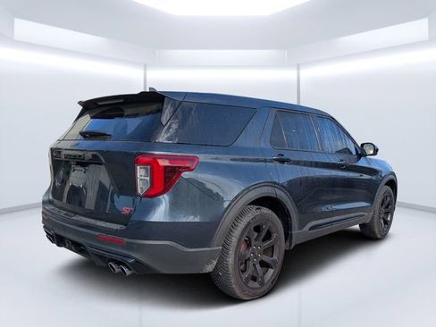 Used 2022 Ford Explorer ST w/ ST High-Performance Pack image 3